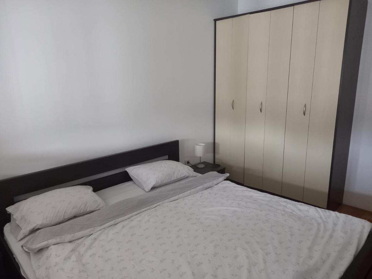 Fantastic Brand New Apartment 2 Podgoriţa Exterior foto
